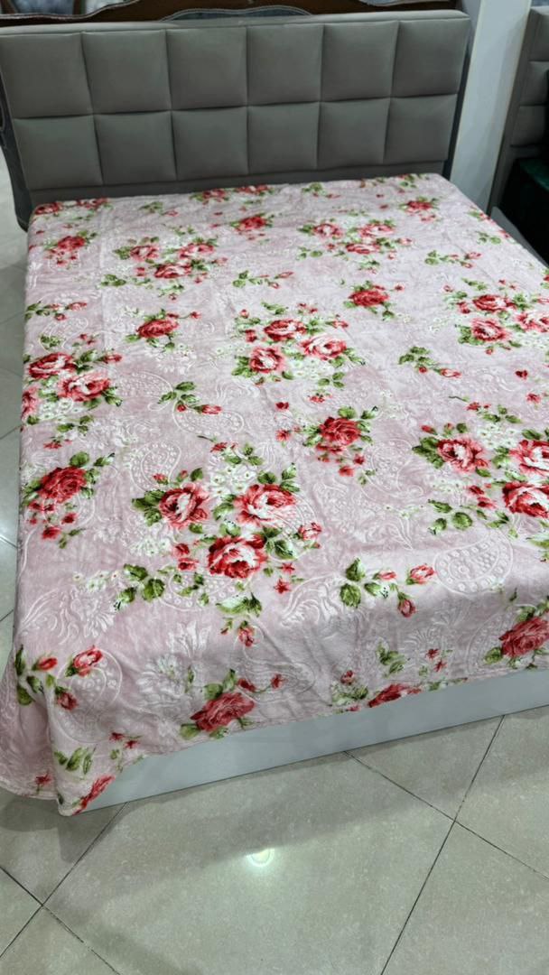 تصویر 1 از فروش پتو مسافرتی گلناز ضد تعریق با الیاف تنفس‌ پذیر